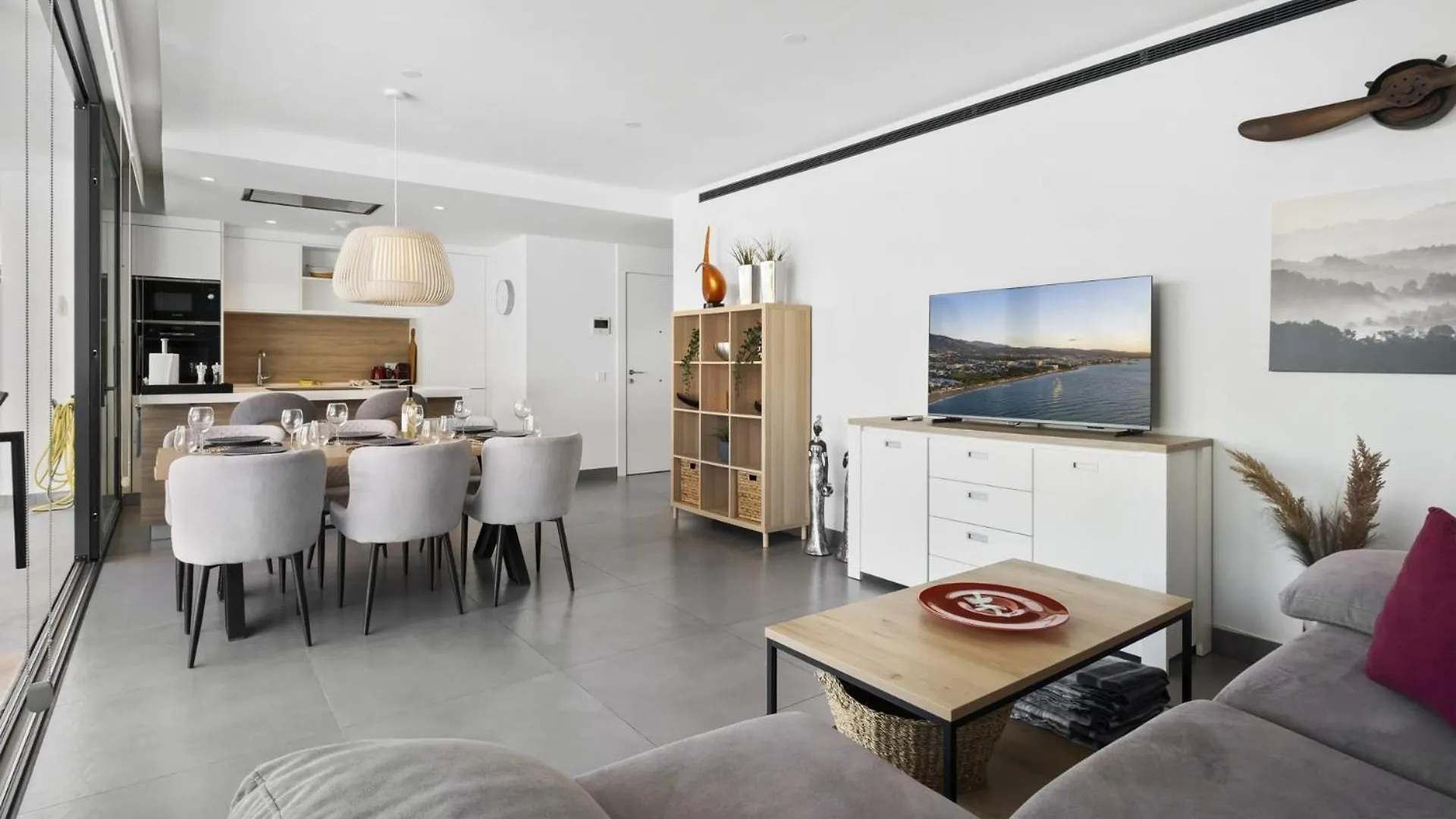 Vivi Homes - Amore Luxury ,Garden, Pool & Sauna Fuengirola
